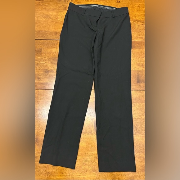 Ann Taylor Pants - Women’s Ann Taylor 4P Black Pants